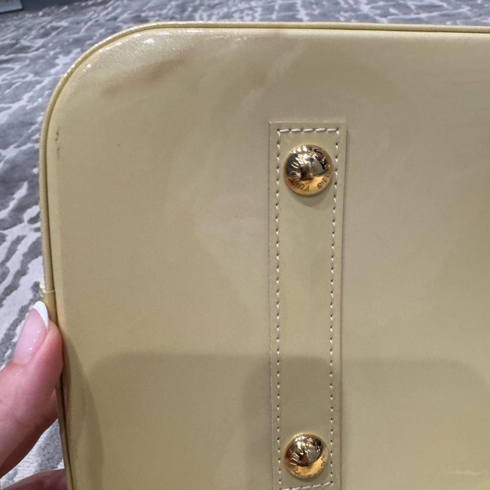 Louis Vuitton Alma Pm Women's Bag - Picture 9 of 16
